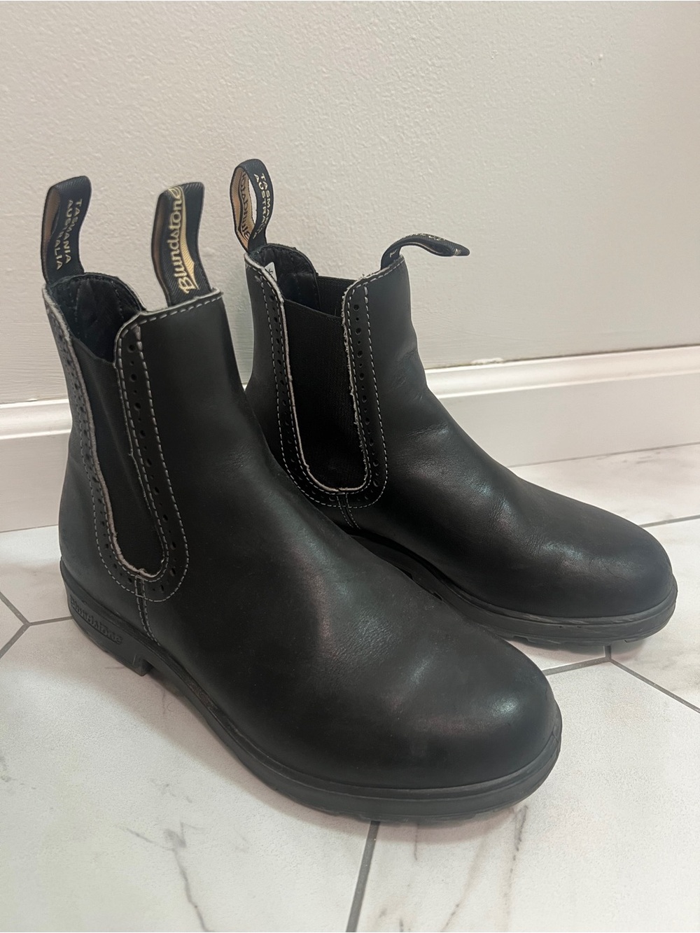 Blundstone High-Top 1448 Voltan Black Chelsea Boot Size 8 US Women's